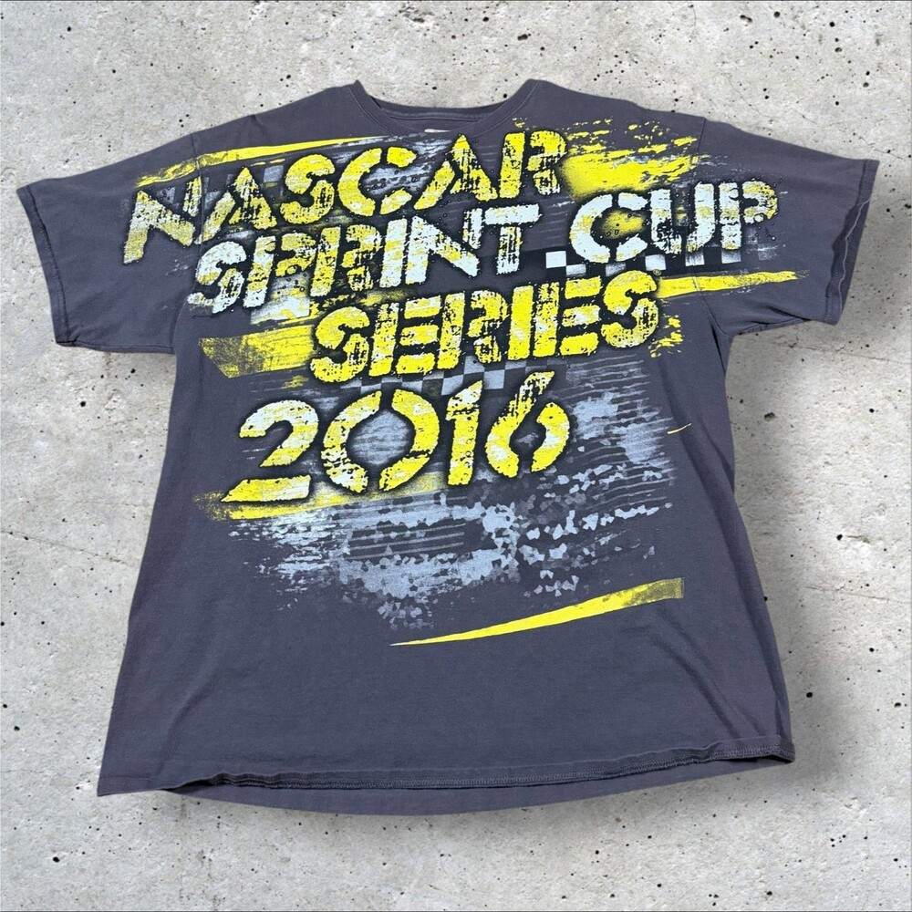2016 Nascar Sprint Cup Series Race Schedule Graphic Shirt Mens XL